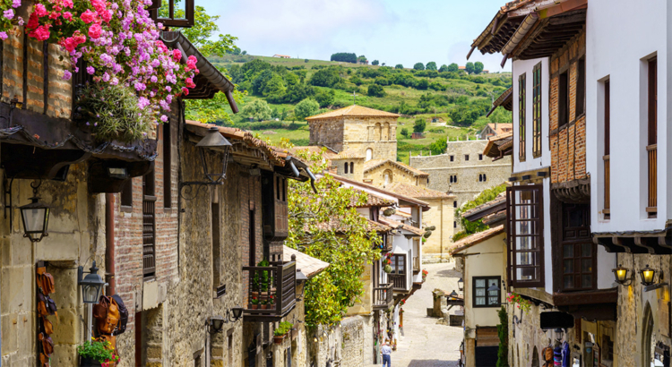 Spanien Kantabrien Santillana del Mar iStock Jose Miguel Sanchez